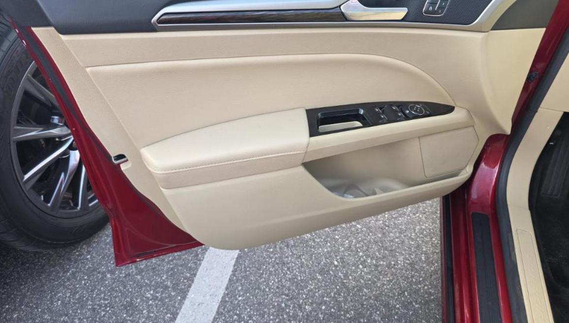 Ford Fusion 4dr Sdn SE AWD 2016