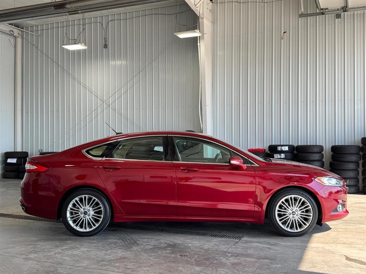 Ford Fusion 4dr Sdn SE AWD 2016