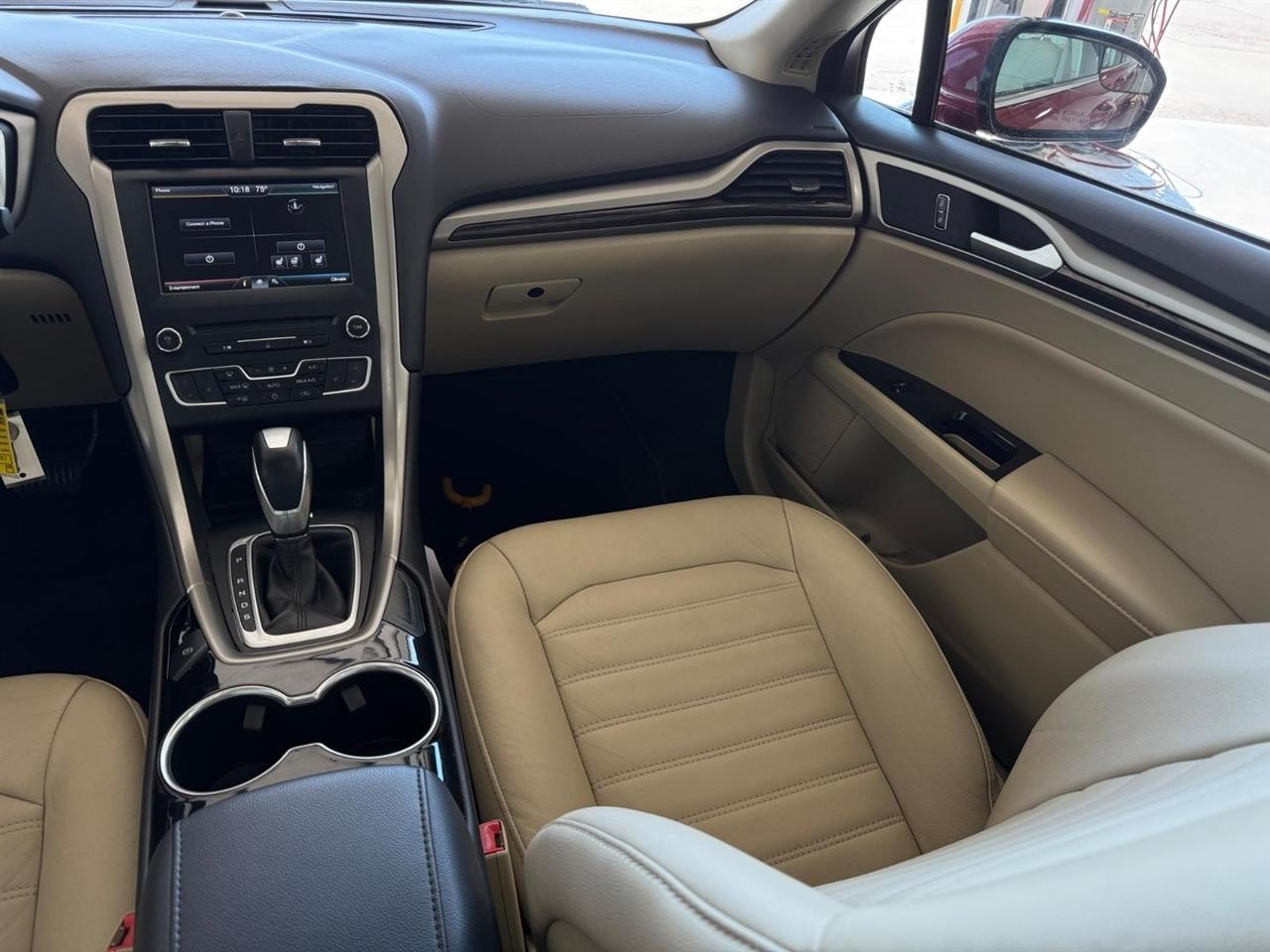 Ford Fusion 4dr Sdn SE AWD 2016