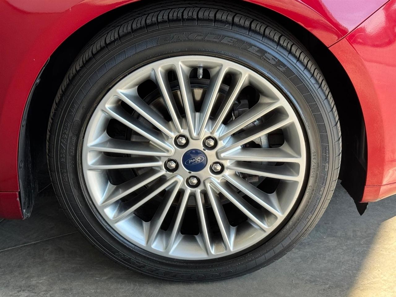 Ford Fusion 4dr Sdn SE AWD 2016