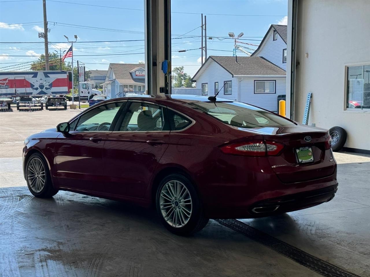 Ford Fusion 4dr Sdn SE AWD 2016