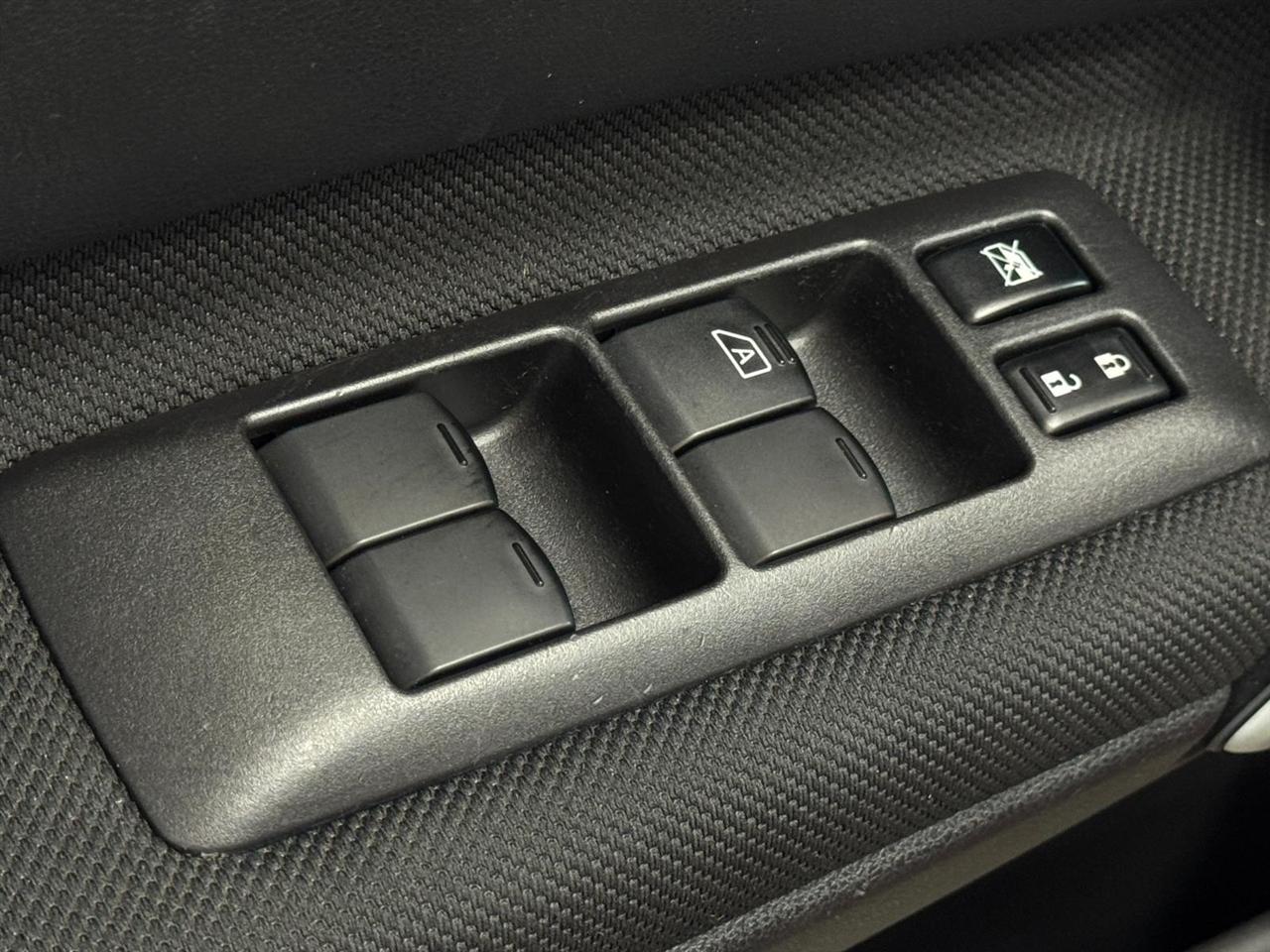 Nissan Rogue AWD 4dr S 2013