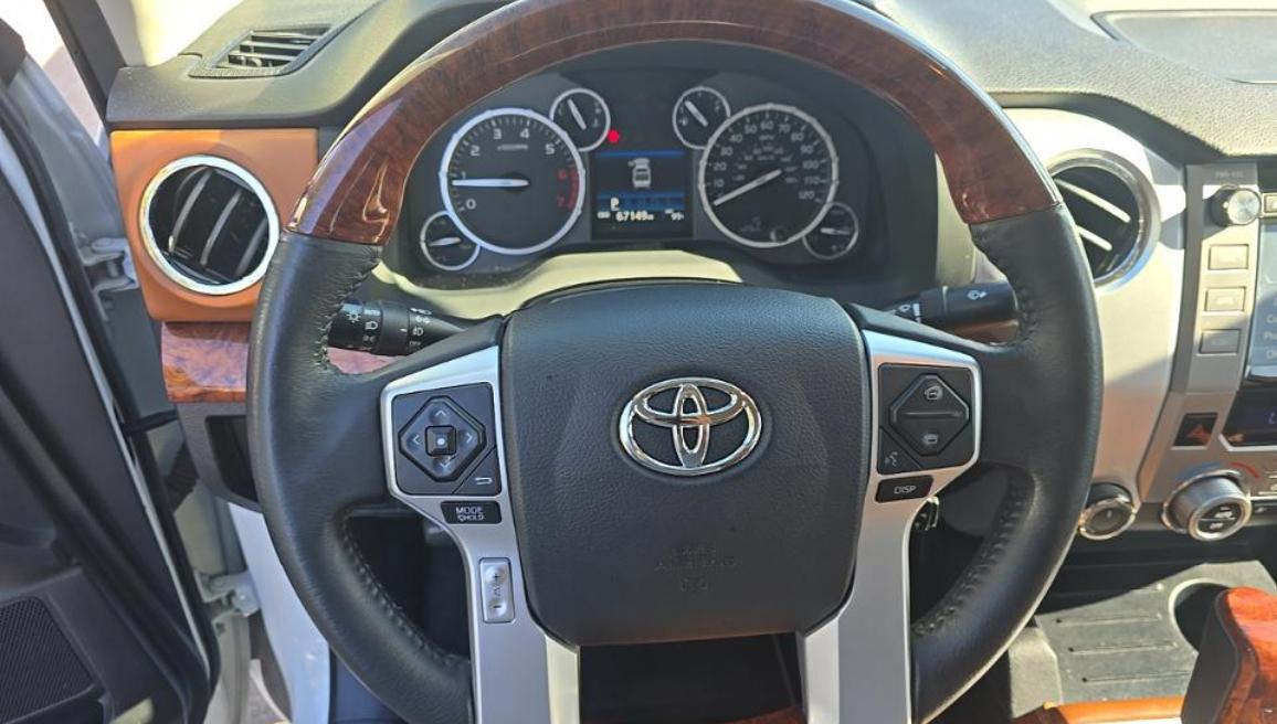 Toyota Tundra 4WD 1794 Edition CrewMax 5.5' Bed 5.7L FFV (Natl) 2017