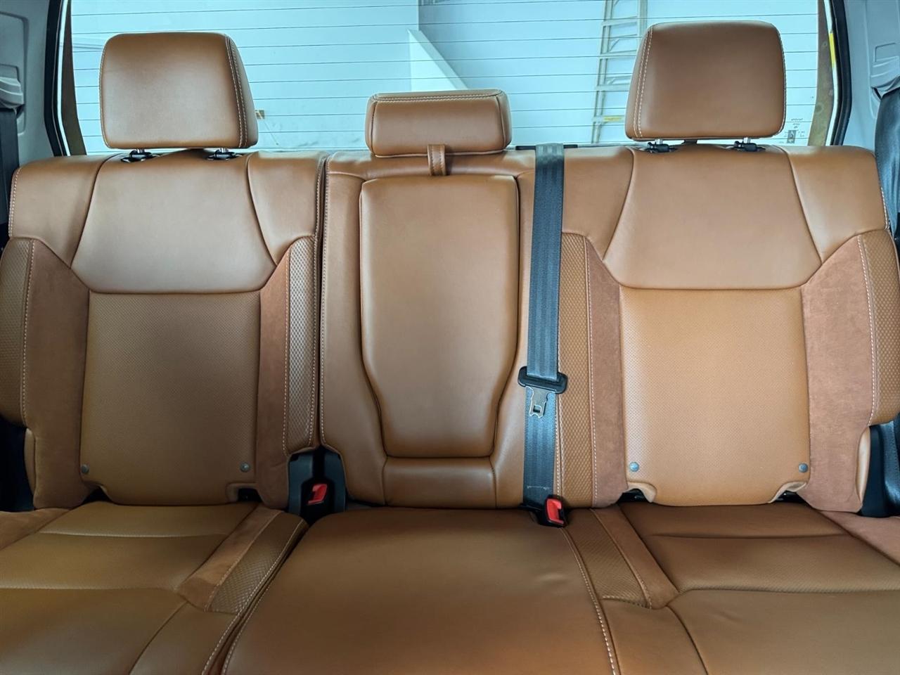 Toyota Tundra 4WD 1794 Edition CrewMax 5.5' Bed 5.7L FFV (Natl) 2017