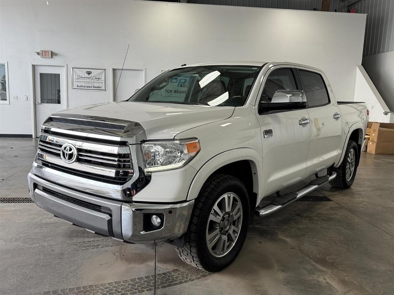 Toyota Tundra 4WD 1794 Edition CrewMax 5.5' Bed 5.7L FFV (Natl) 2017