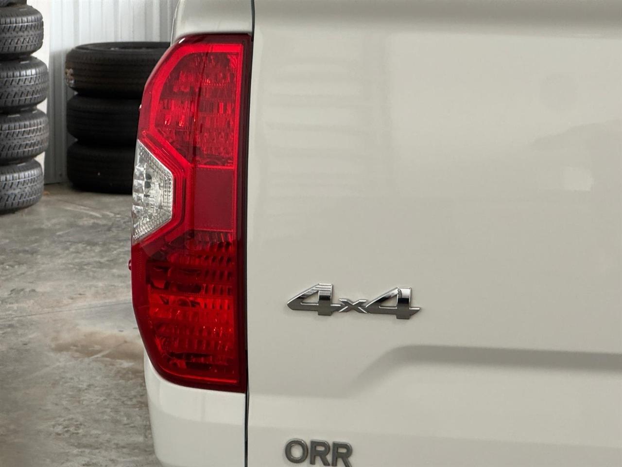 Toyota Tundra 4WD 1794 Edition CrewMax 5.5' Bed 5.7L FFV (Natl) 2017
