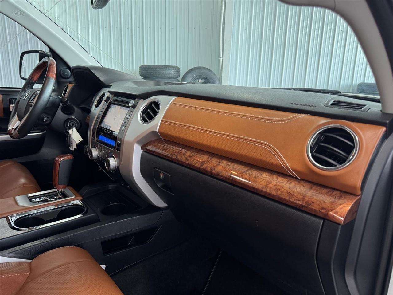Toyota Tundra 4WD 1794 Edition CrewMax 5.5' Bed 5.7L FFV (Natl) 2017