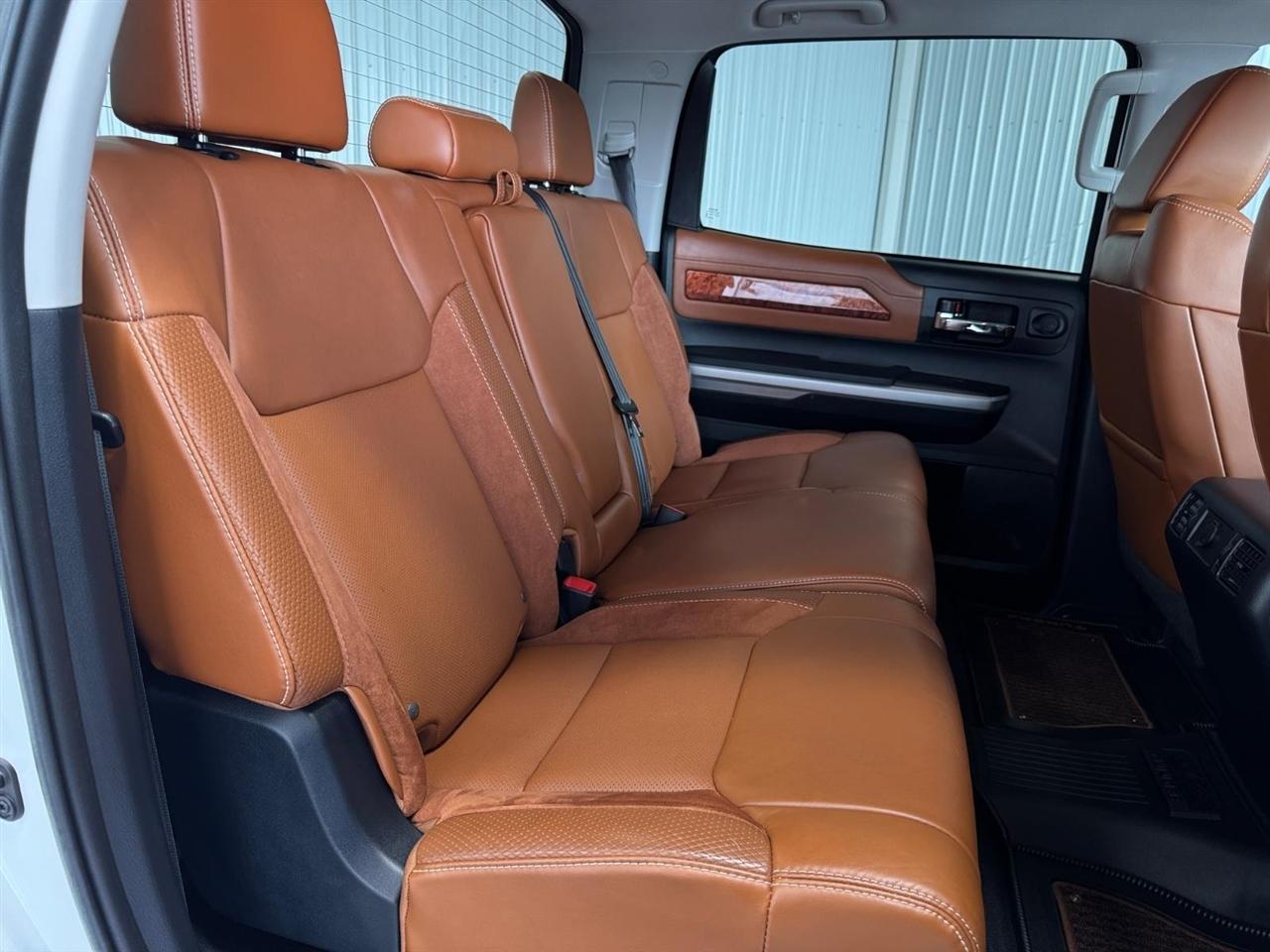 Toyota Tundra 4WD 1794 Edition CrewMax 5.5' Bed 5.7L FFV (Natl) 2017