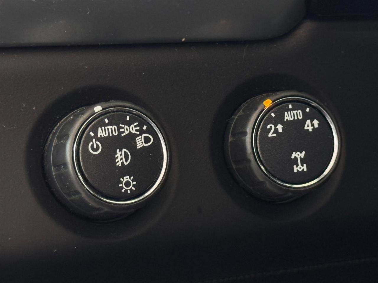 Chevrolet Tahoe 4WD 4dr LTZ 2015