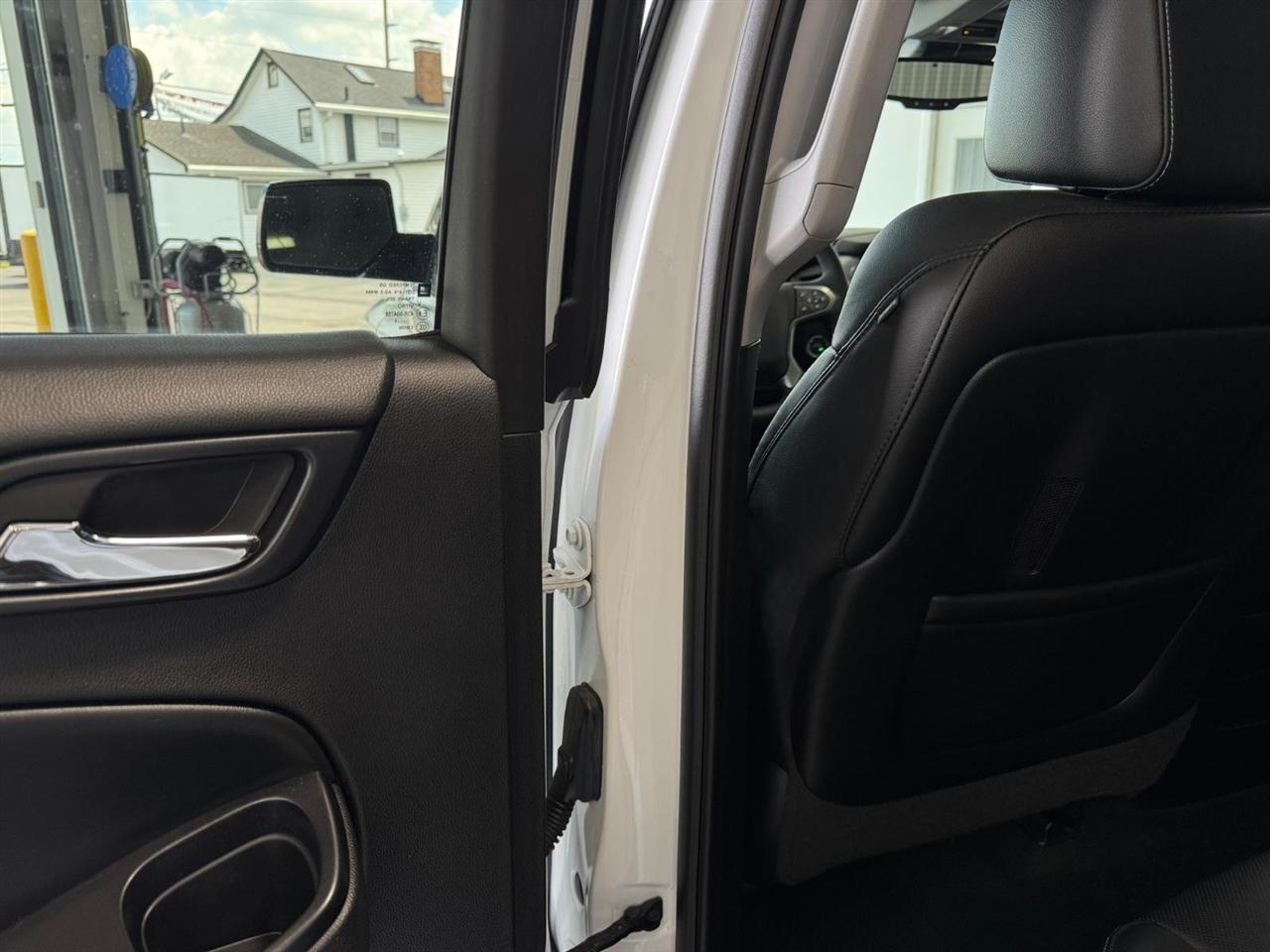 Chevrolet Tahoe 4WD 4dr LTZ 2015