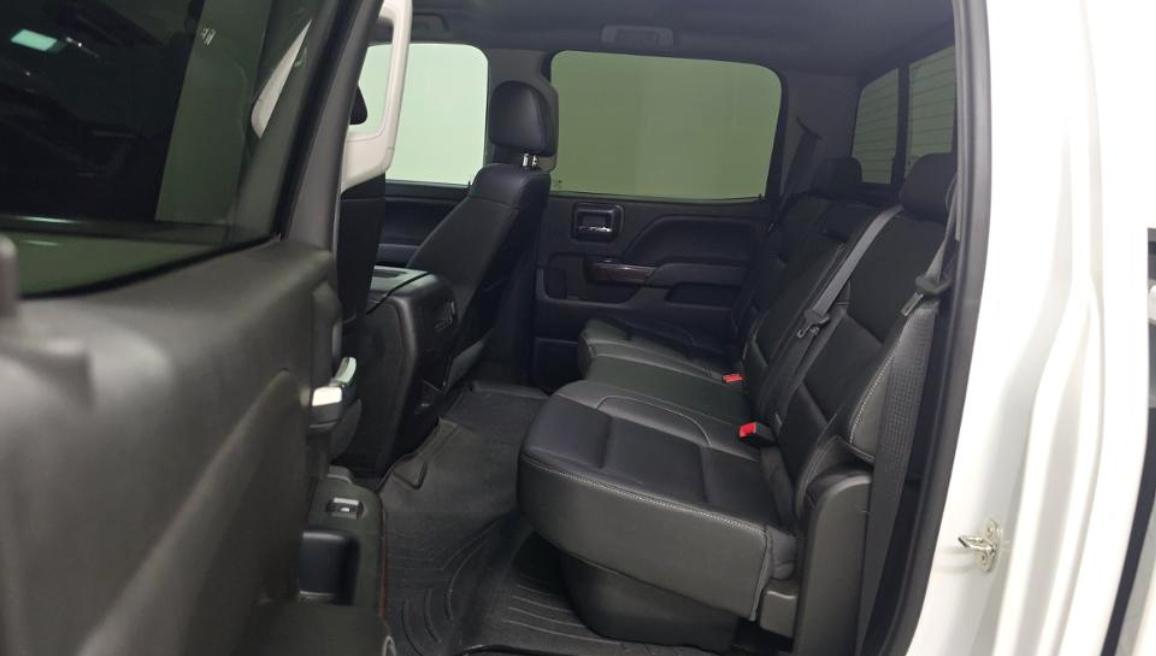 GMC Sierra 1500 4WD Crew Cab 143.5" SLT 2018