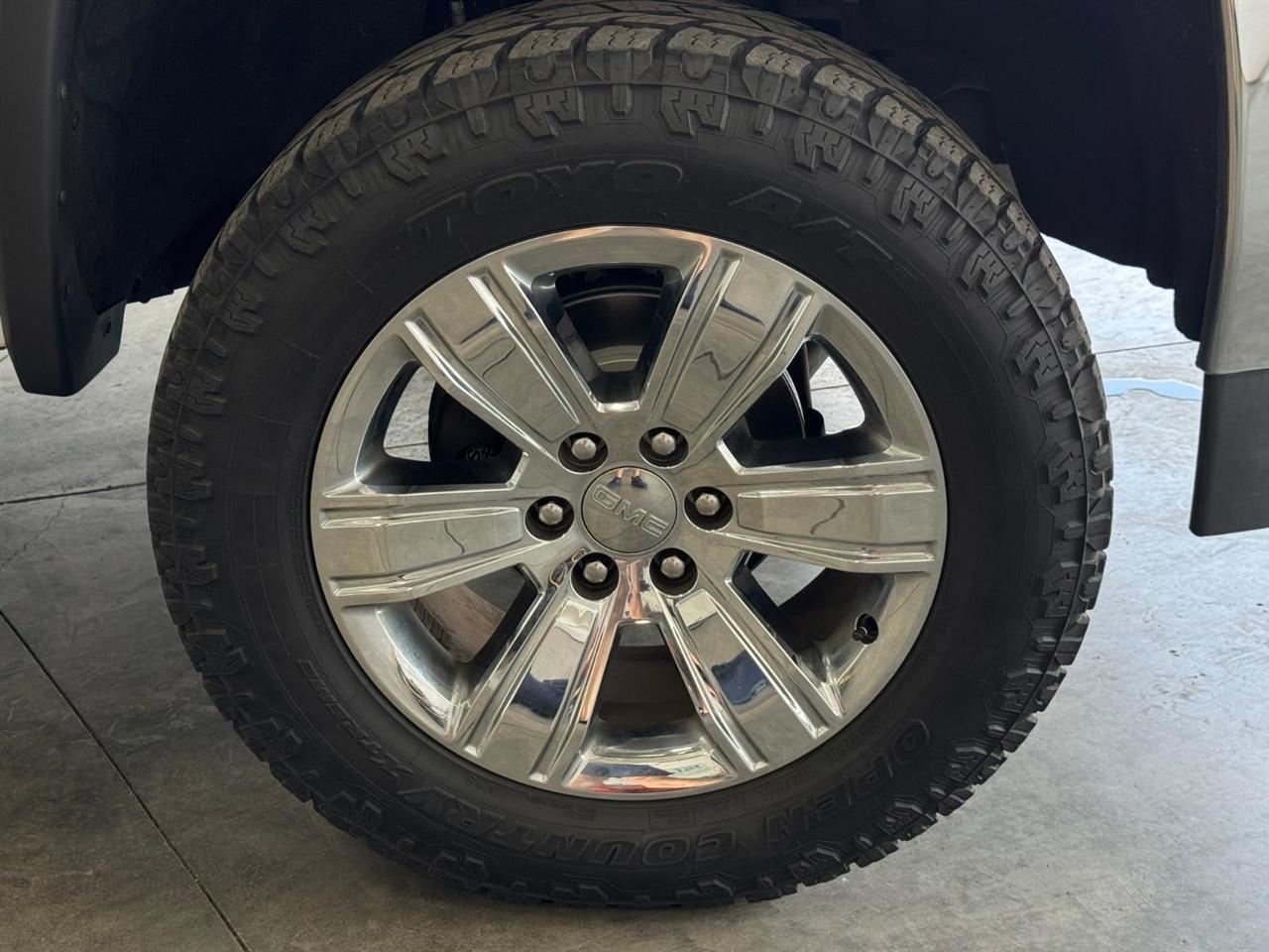 GMC Sierra 1500 4WD Crew Cab 143.5" SLT 2018