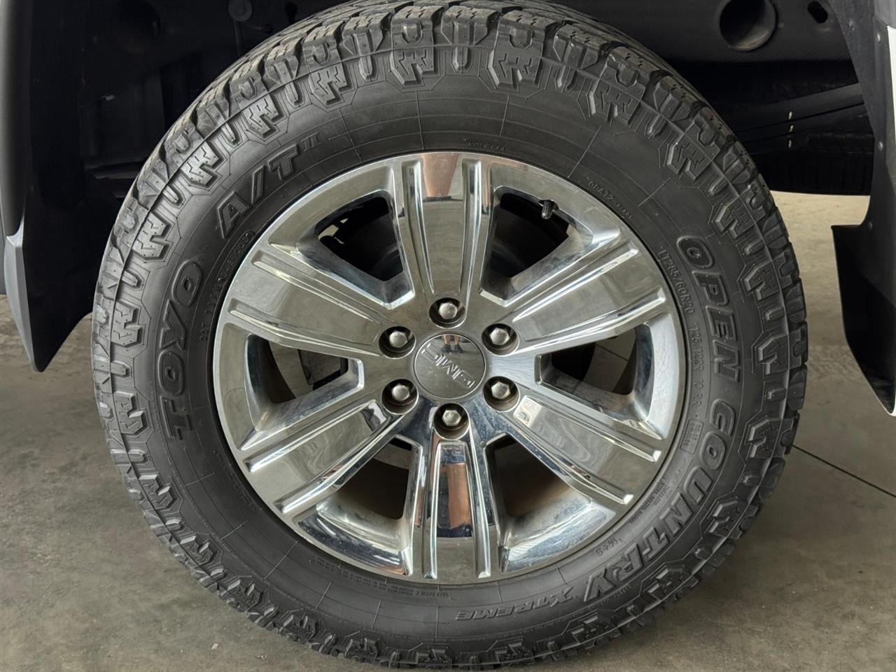 GMC Sierra 1500 4WD Crew Cab 143.5" SLT 2018