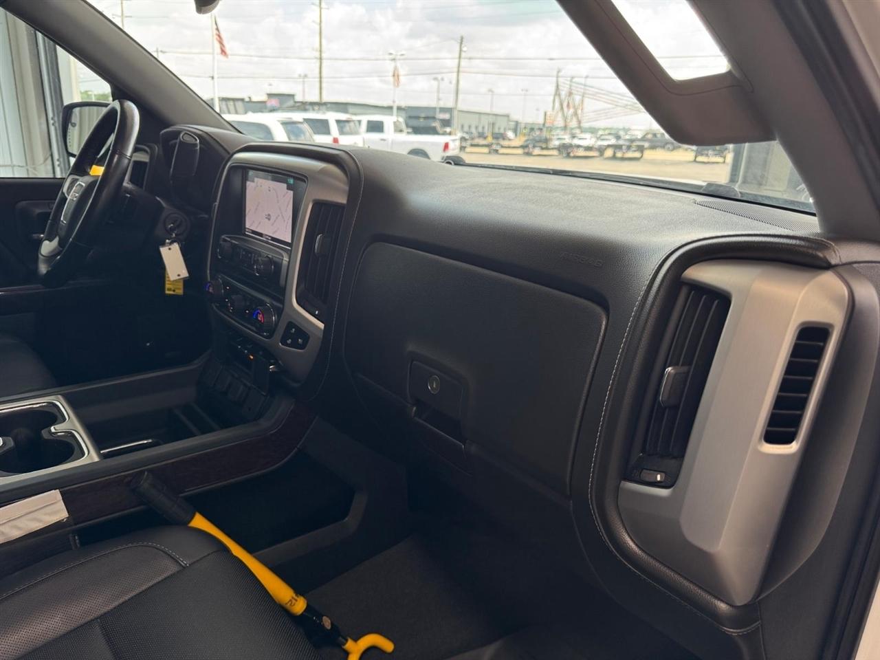GMC Sierra 1500 4WD Crew Cab 143.5" SLT 2018