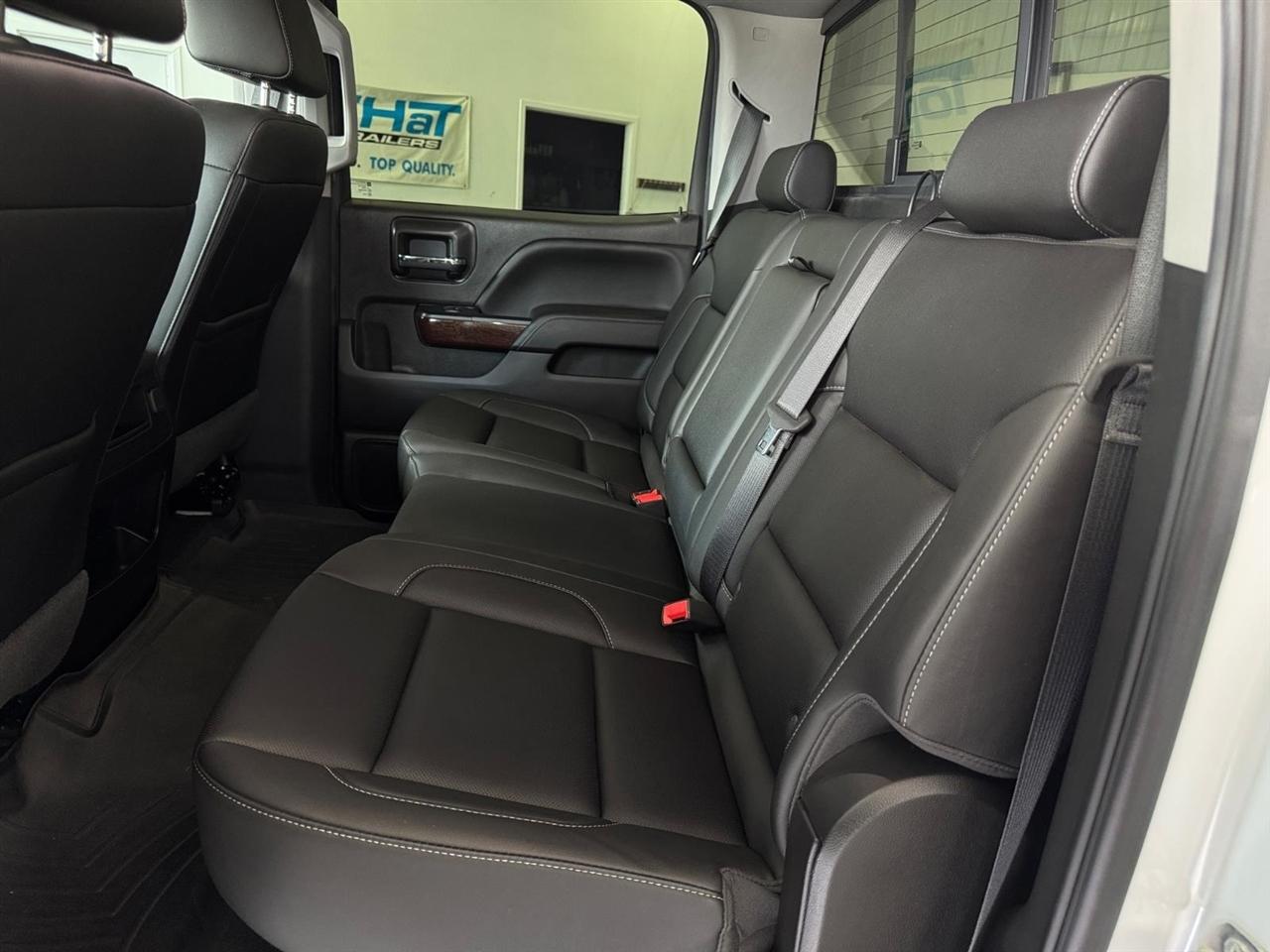 GMC Sierra 1500 4WD Crew Cab 143.5" SLT 2018