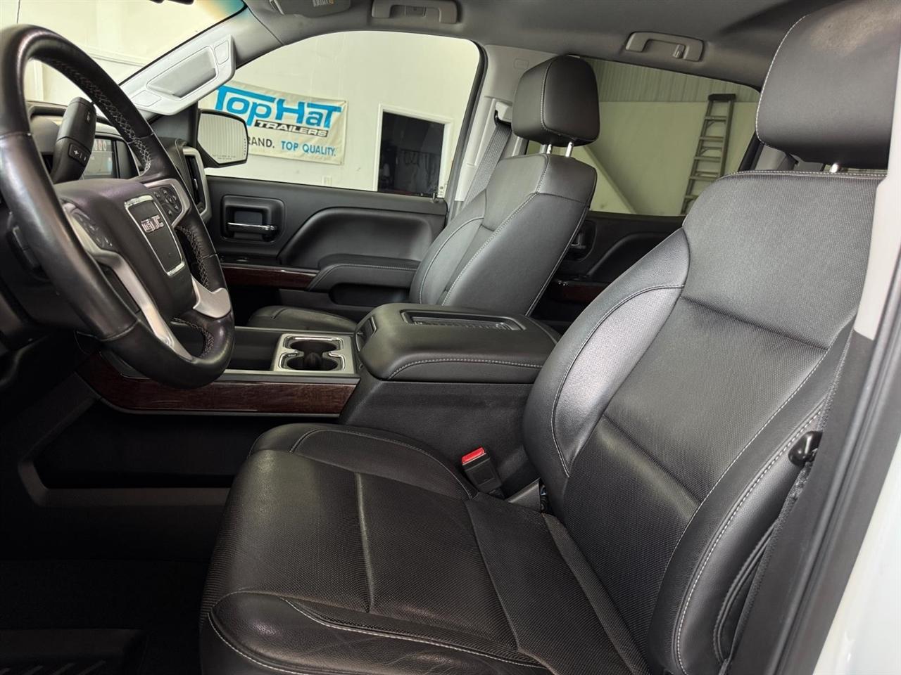 GMC Sierra 1500 4WD Crew Cab 143.5" SLT 2018