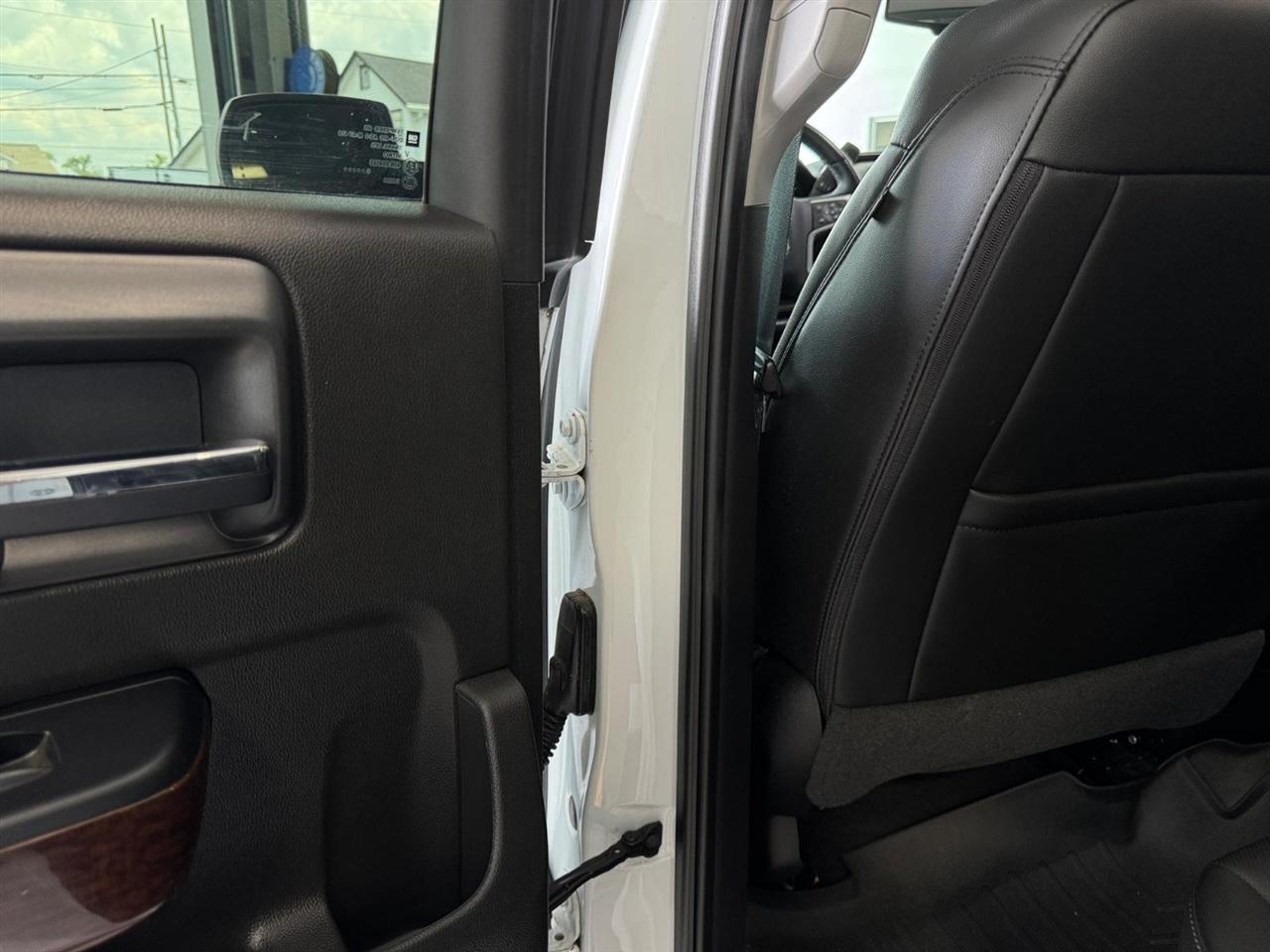 GMC Sierra 1500 4WD Crew Cab 143.5" SLT 2018