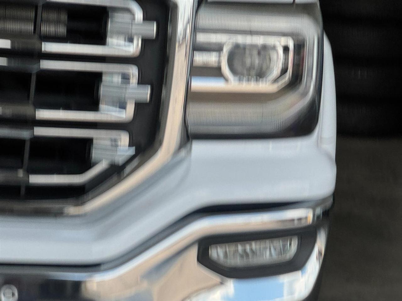 GMC Sierra 1500 4WD Crew Cab 143.5" SLT 2018