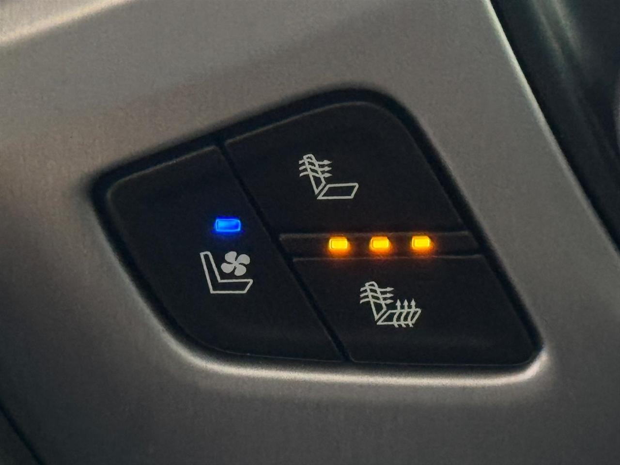 GMC Sierra 1500 4WD Crew Cab 143.5" SLT 2018
