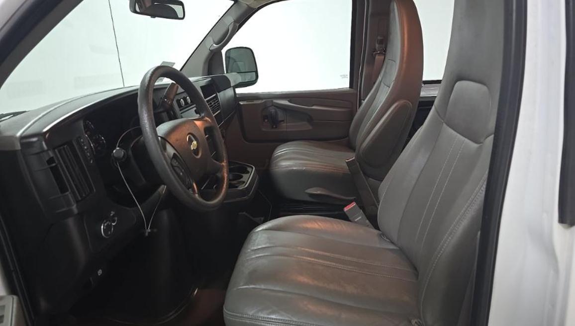 Chevrolet Express Cargo Van RWD 2500 135" 2015