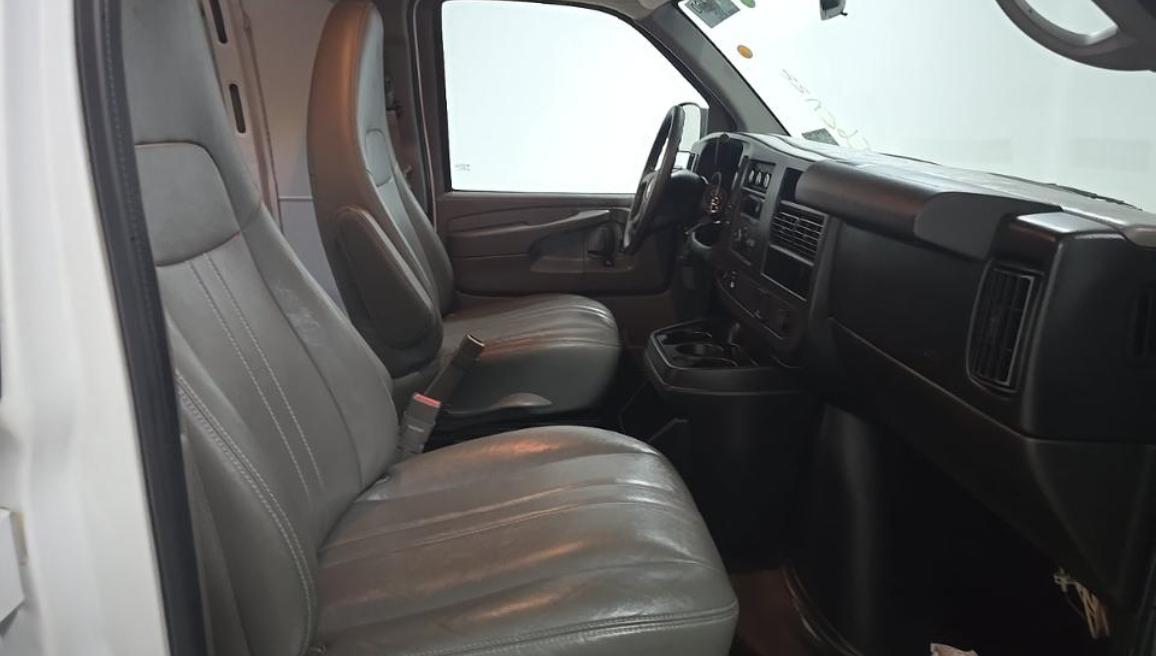 Chevrolet Express Cargo Van RWD 2500 135" 2015