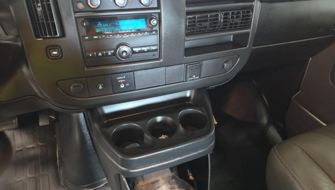 Chevrolet Express Cargo Van RWD 2500 135" 2015