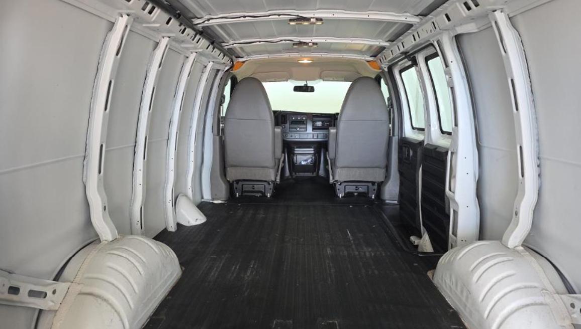 Chevrolet Express Cargo Van RWD 2500 135" 2015
