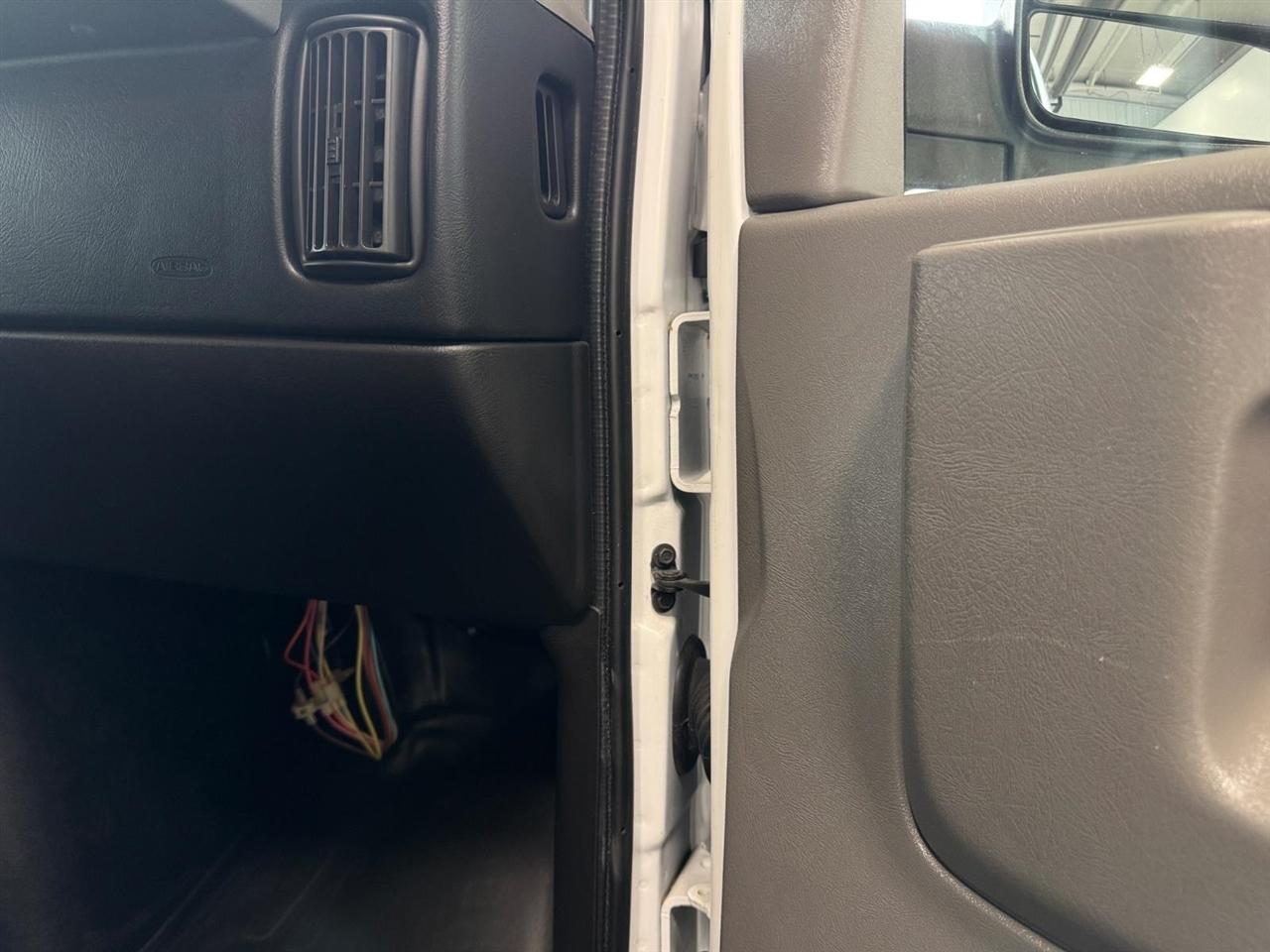 Chevrolet Express Cargo Van RWD 2500 135" 2015