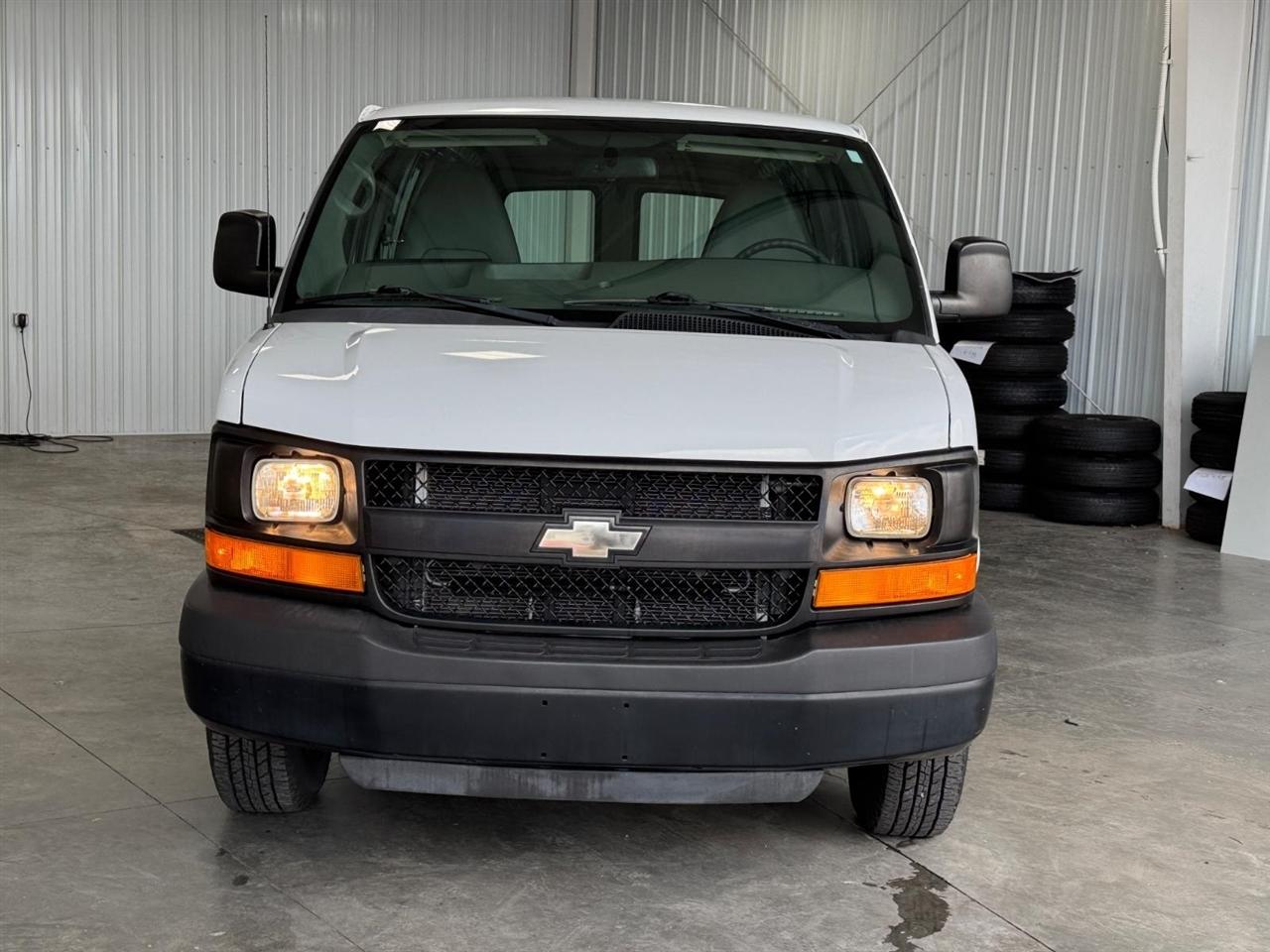 Chevrolet Express Cargo Van RWD 2500 135" 2015
