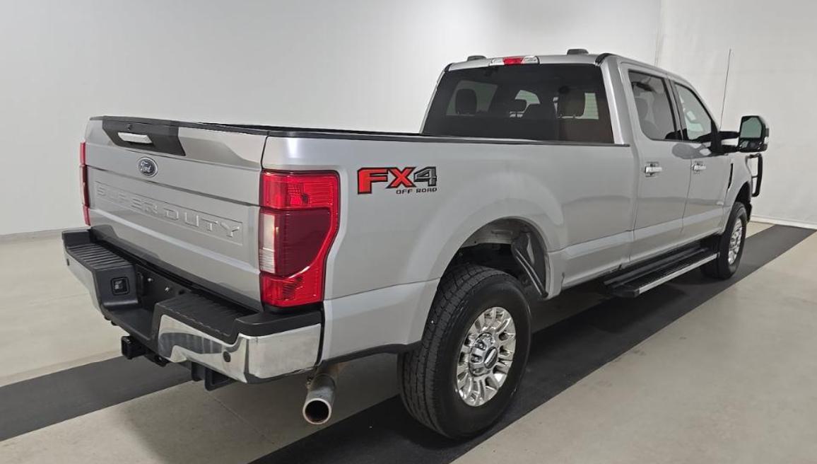 Ford Super Duty F-350 SRW XLT 4WD Crew Cab 8' Box 2021