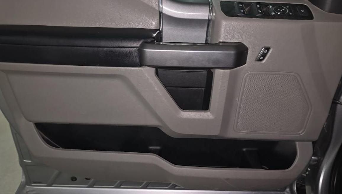 Ford Super Duty F-350 SRW XLT 4WD Crew Cab 8' Box 2021