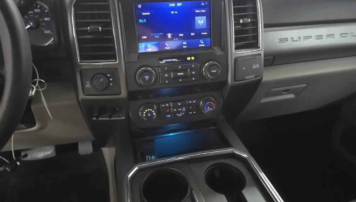 Ford Super Duty F-350 SRW XLT 4WD Crew Cab 8' Box 2021