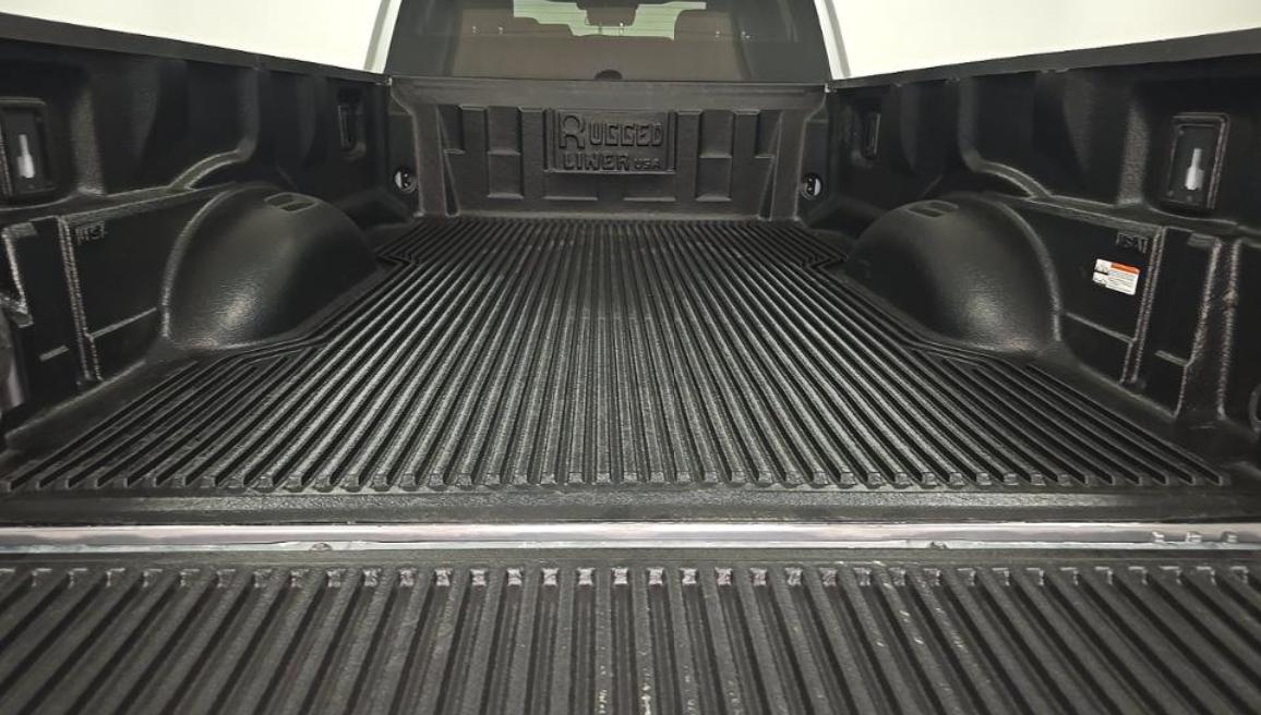 Ford Super Duty F-350 SRW XLT 4WD Crew Cab 8' Box 2021