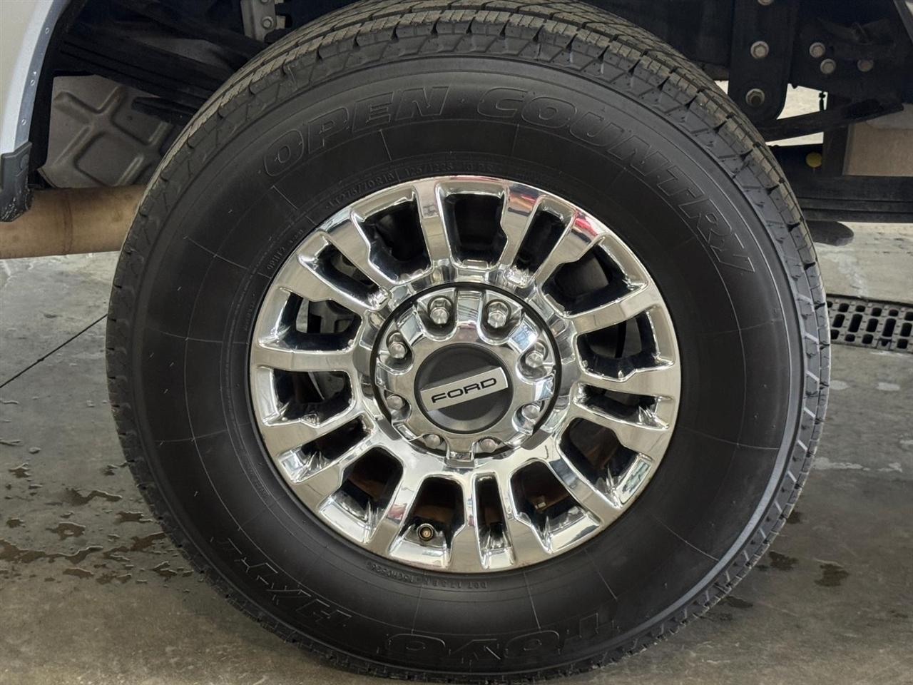 Ford Super Duty F-350 SRW XLT 4WD Crew Cab 8' Box 2021