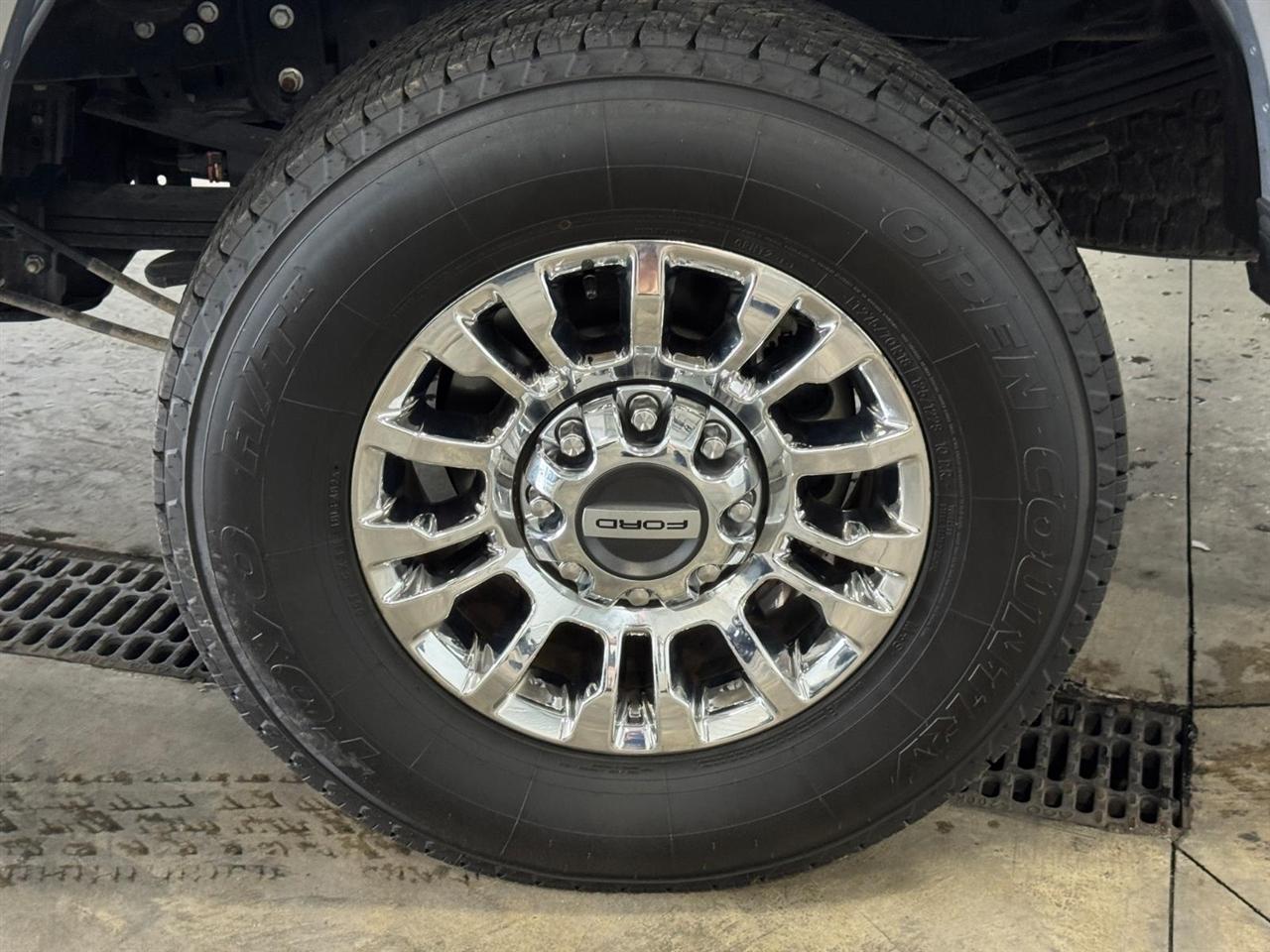 Ford Super Duty F-350 SRW XLT 4WD Crew Cab 8' Box 2021