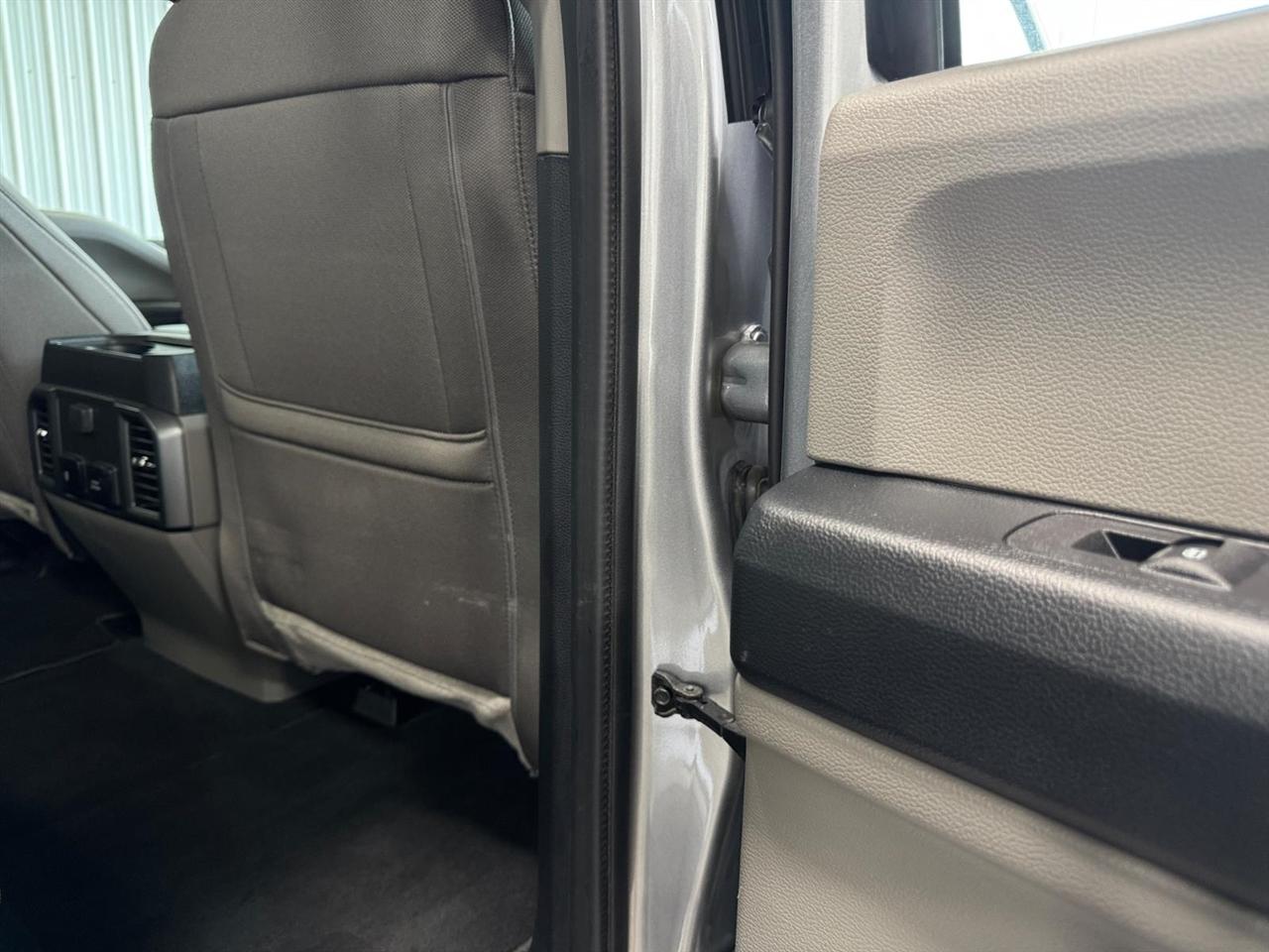 Ford Super Duty F-350 SRW XLT 4WD Crew Cab 8' Box 2021