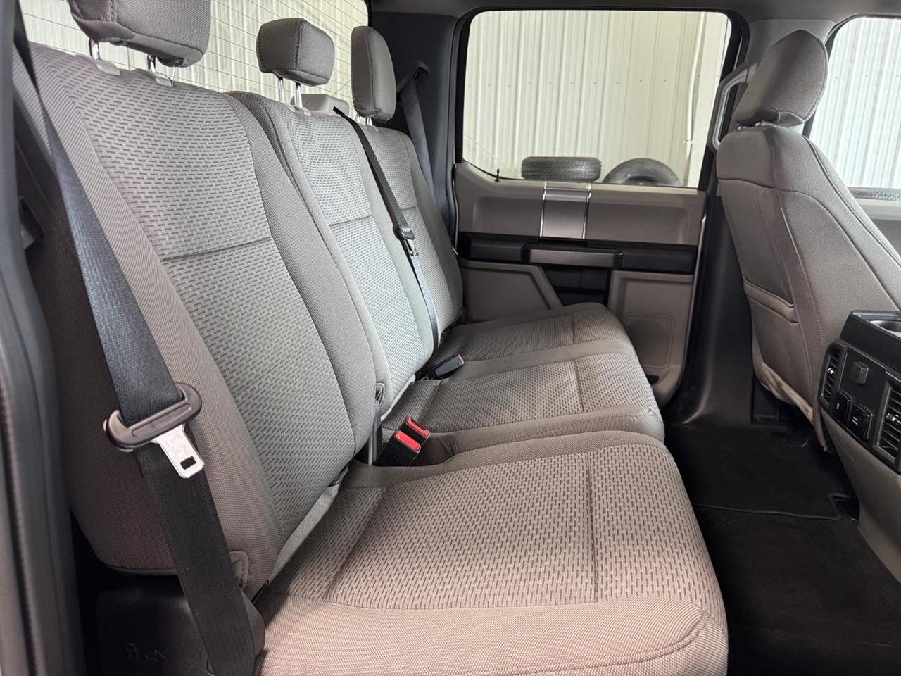 Ford Super Duty F-350 SRW XLT 4WD Crew Cab 8' Box 2021