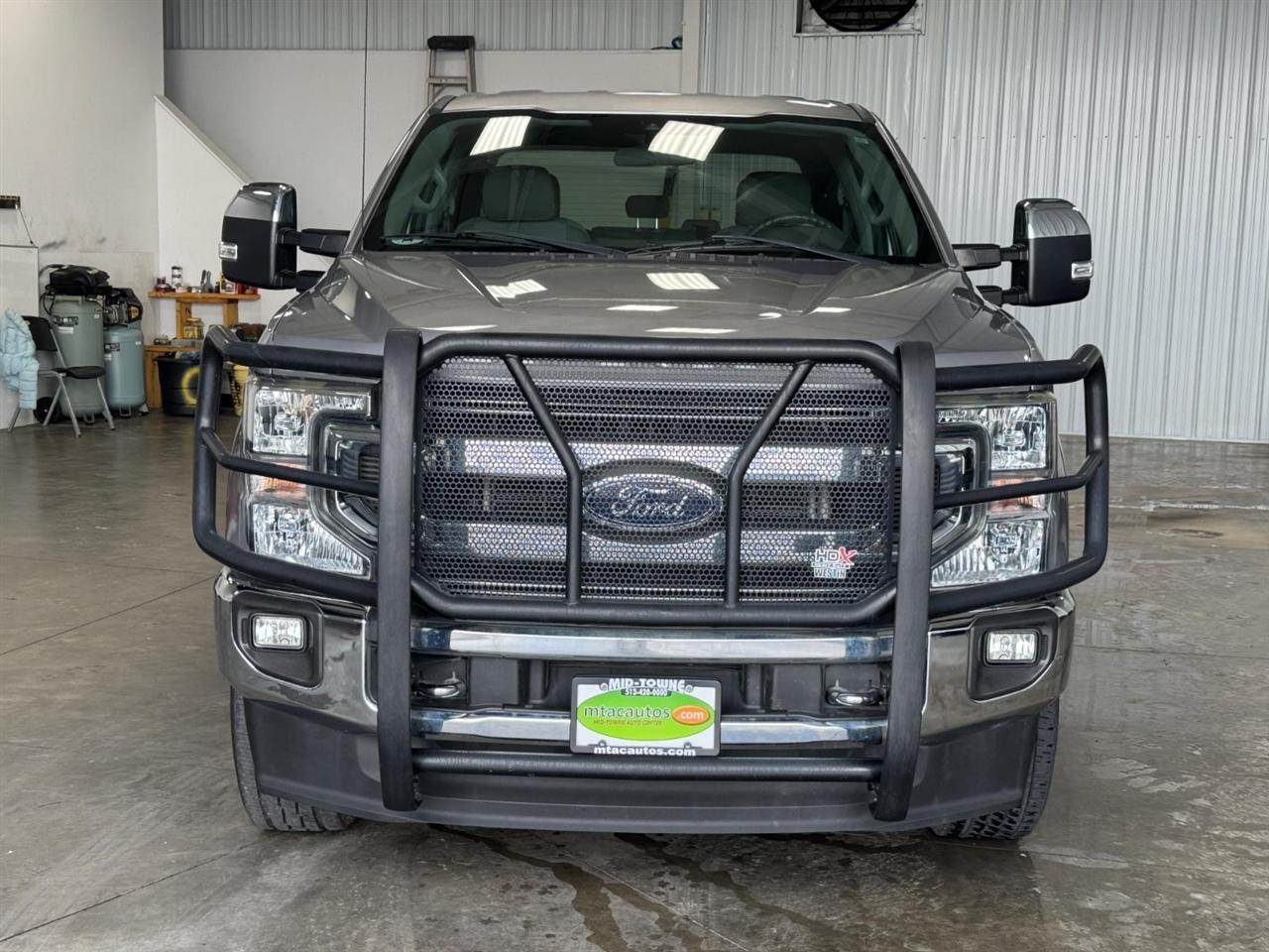 Ford Super Duty F-350 SRW XLT 4WD Crew Cab 8' Box 2021