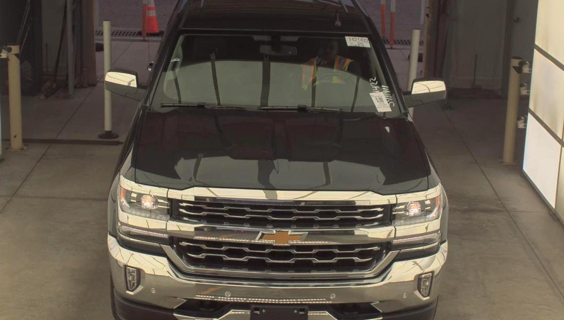 Chevrolet Silverado 1500 4WD Crew Cab 143.5" LTZ w/1LZ 2018