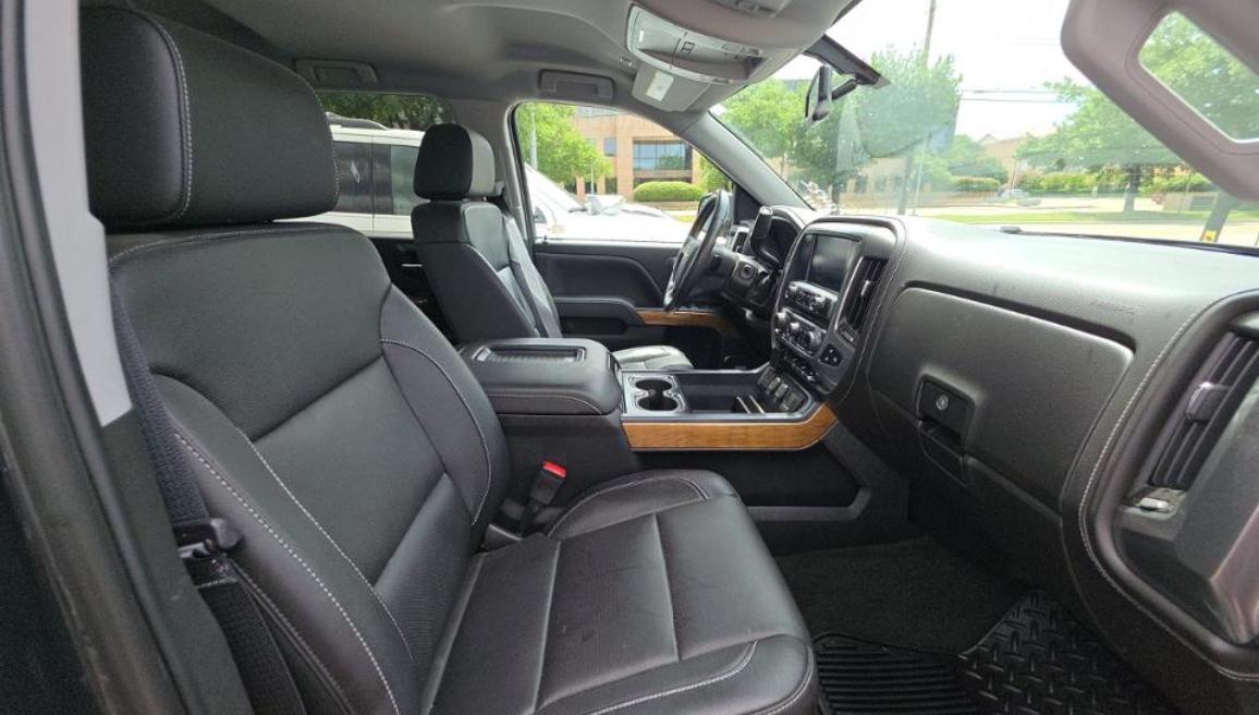 Chevrolet Silverado 1500 4WD Crew Cab 143.5" LTZ w/1LZ 2018