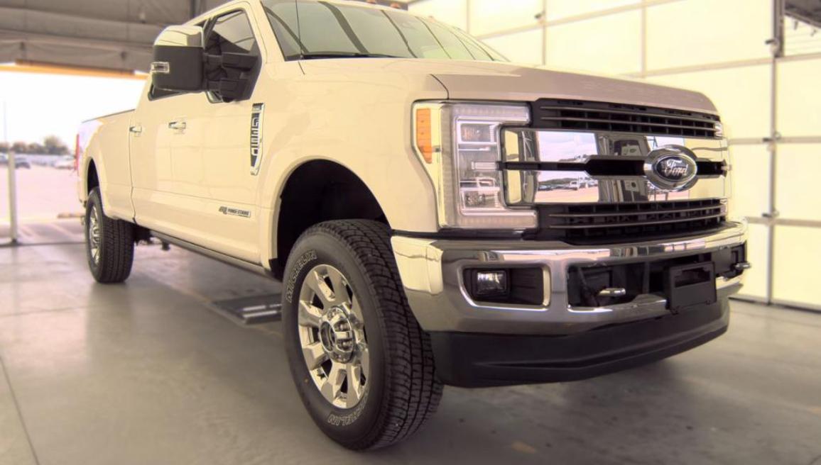 Ford Super Duty F-350 SRW King Ranch 4WD Crew Cab 8' Box 2018