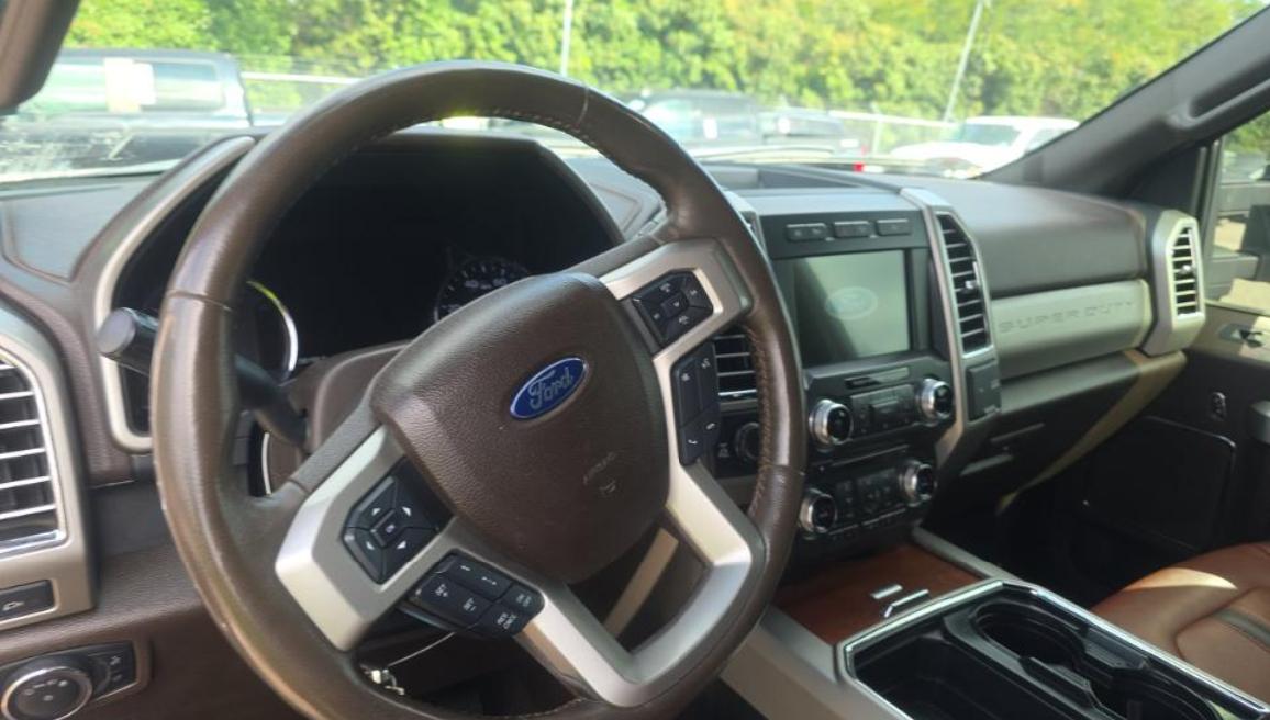 Ford Super Duty F-350 SRW King Ranch 4WD Crew Cab 8' Box 2018