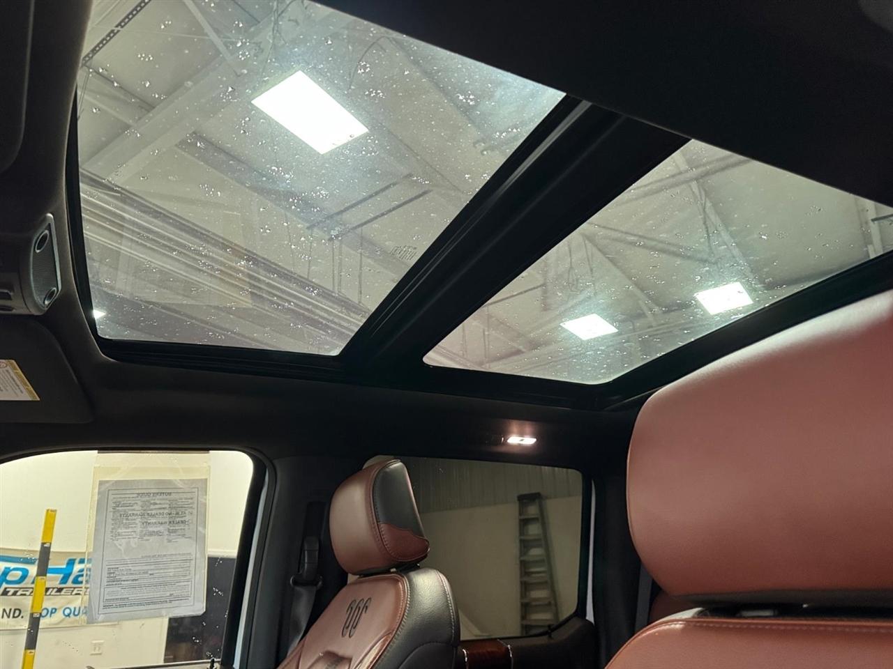 Ford Super Duty F-350 SRW King Ranch 4WD Crew Cab 8' Box 2018
