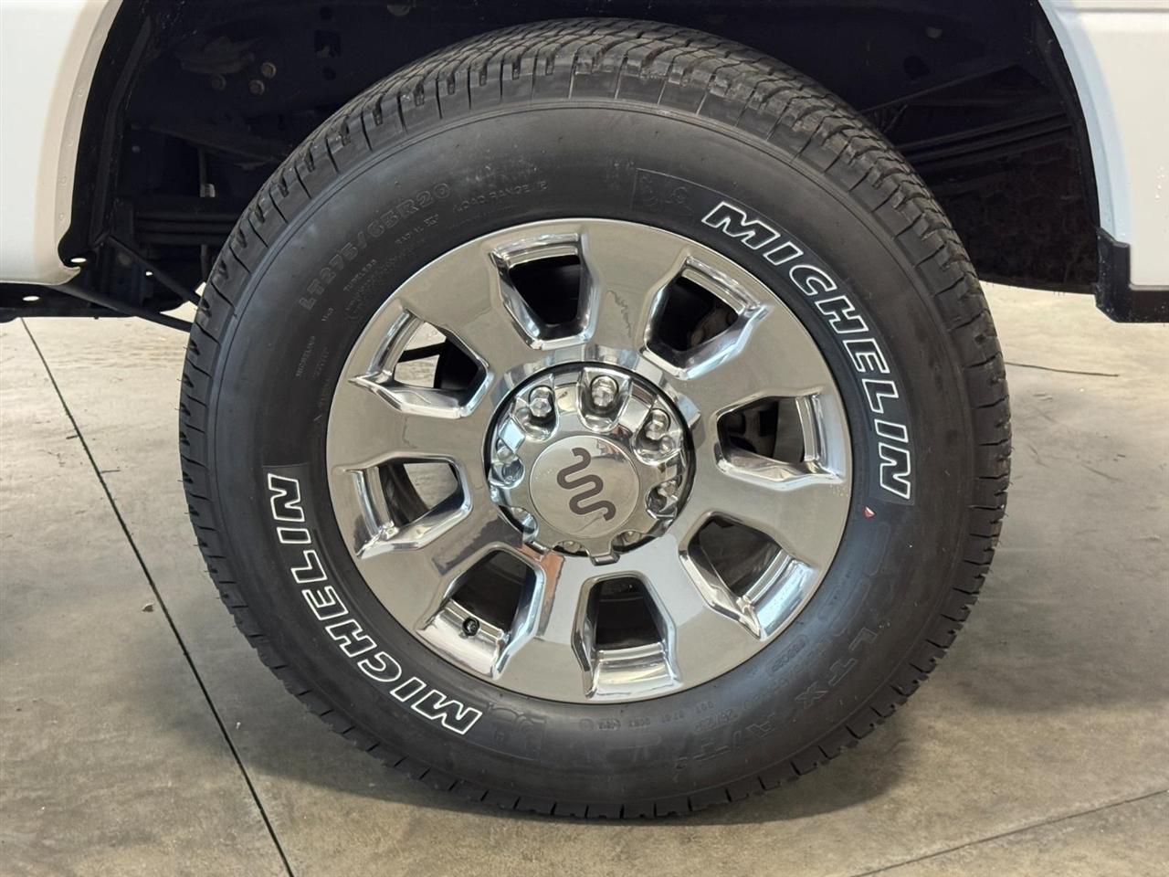 Ford Super Duty F-350 SRW King Ranch 4WD Crew Cab 8' Box 2018