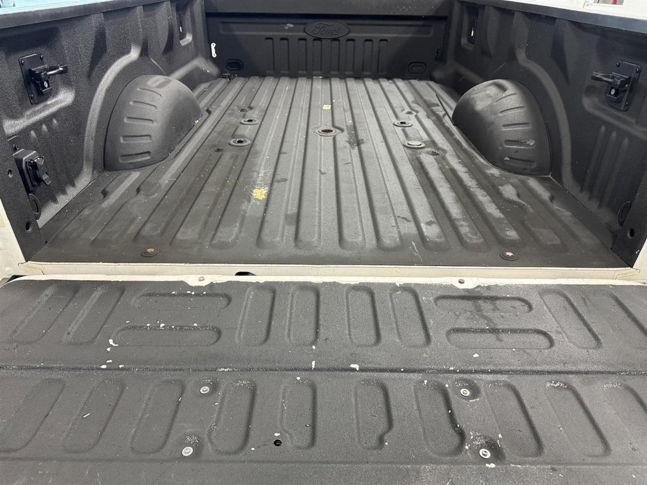 Ford Super Duty F-350 SRW King Ranch 4WD Crew Cab 8' Box 2018