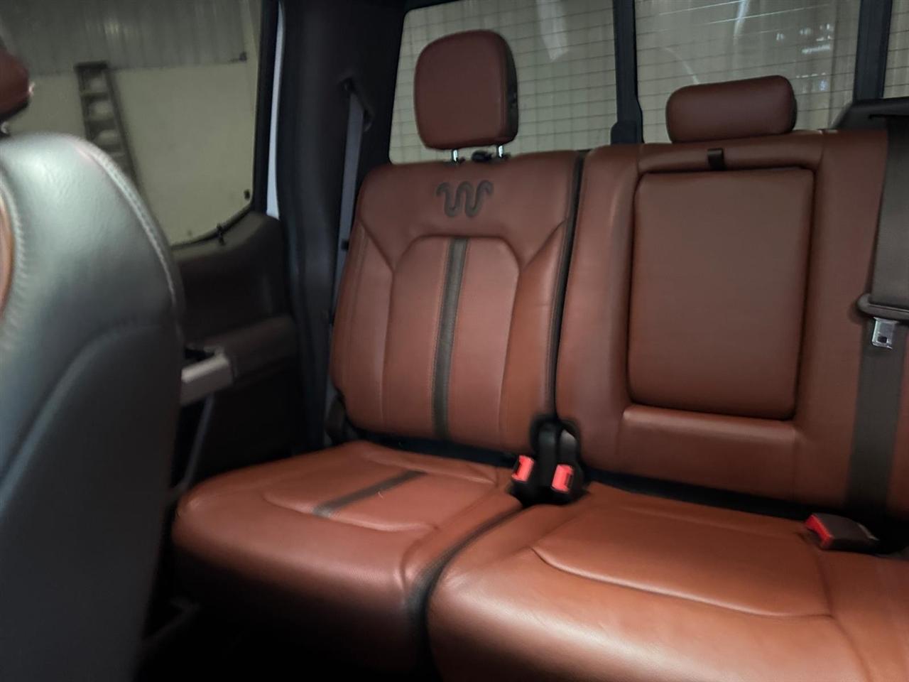 Ford Super Duty F-350 SRW King Ranch 4WD Crew Cab 8' Box 2018