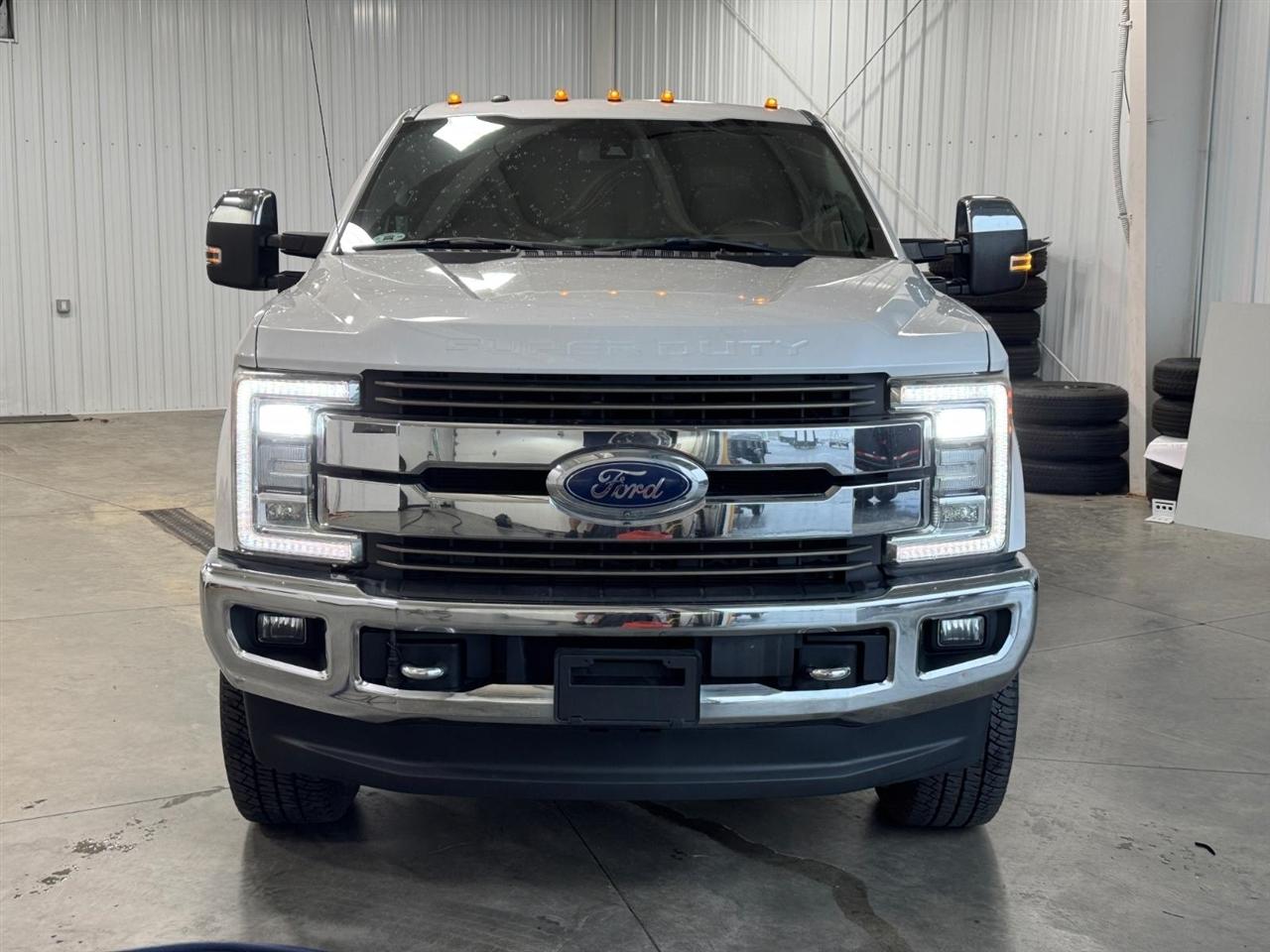 Ford Super Duty F-350 SRW King Ranch 4WD Crew Cab 8' Box 2018