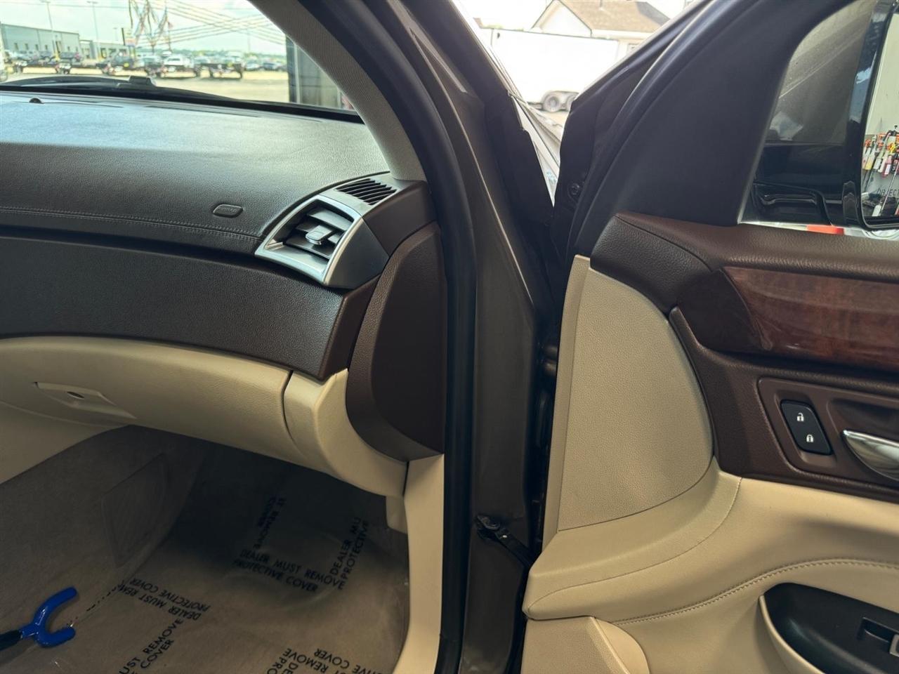 Cadillac SRX AWD 4dr Luxury Collection 2015