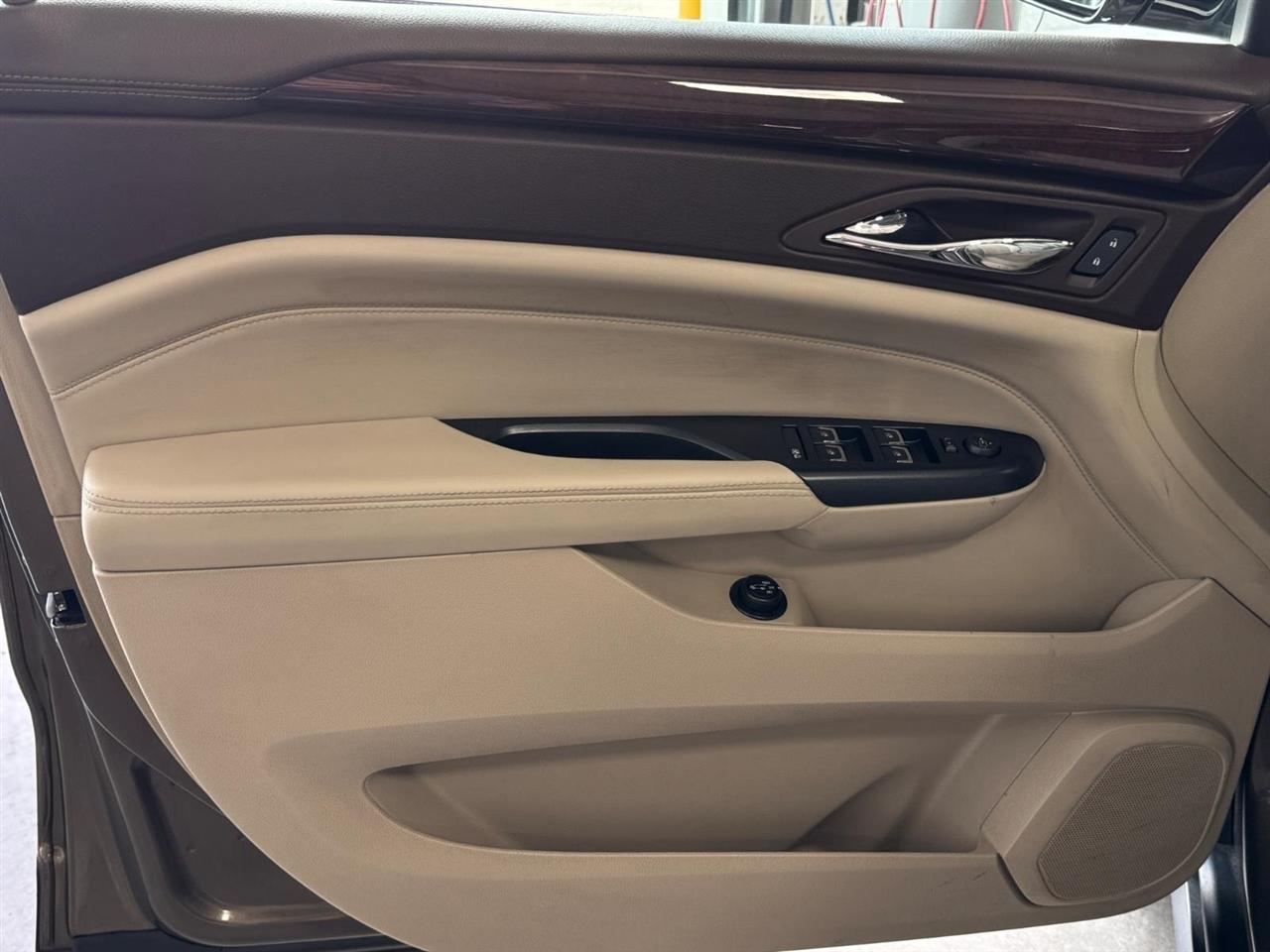 Cadillac SRX AWD 4dr Luxury Collection 2015