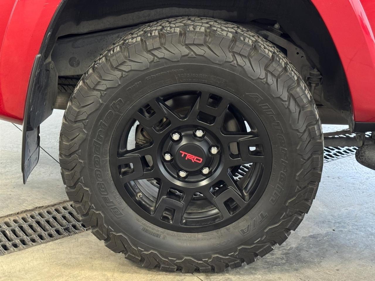 Toyota 4Runner TRD Off Road Premium 4WD (Natl) 2020